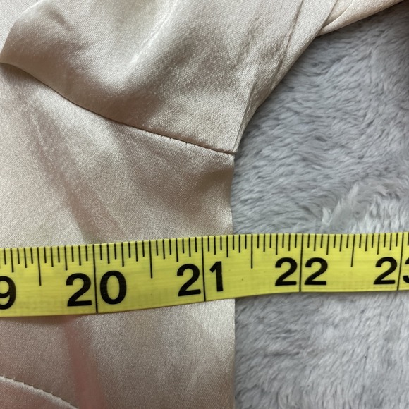 Banana Republic Womens Satin Blouse Size XL Champagne Beige Tie Long Sleeve - Picture 7 of 13